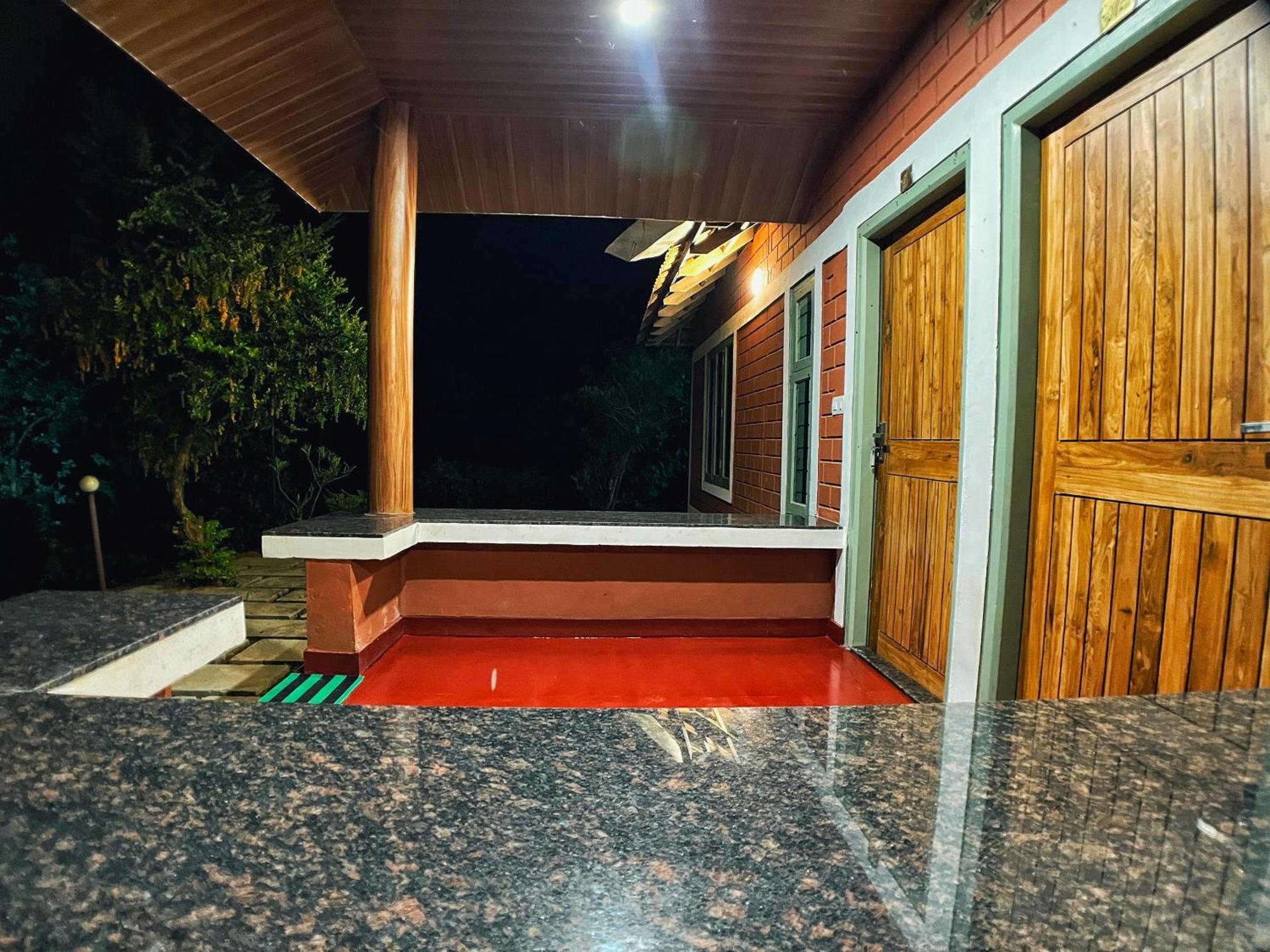 Mahout Resort Wayanad - An Experiential Jungle Stay With Waterfall Kalpetta Exteriör bild