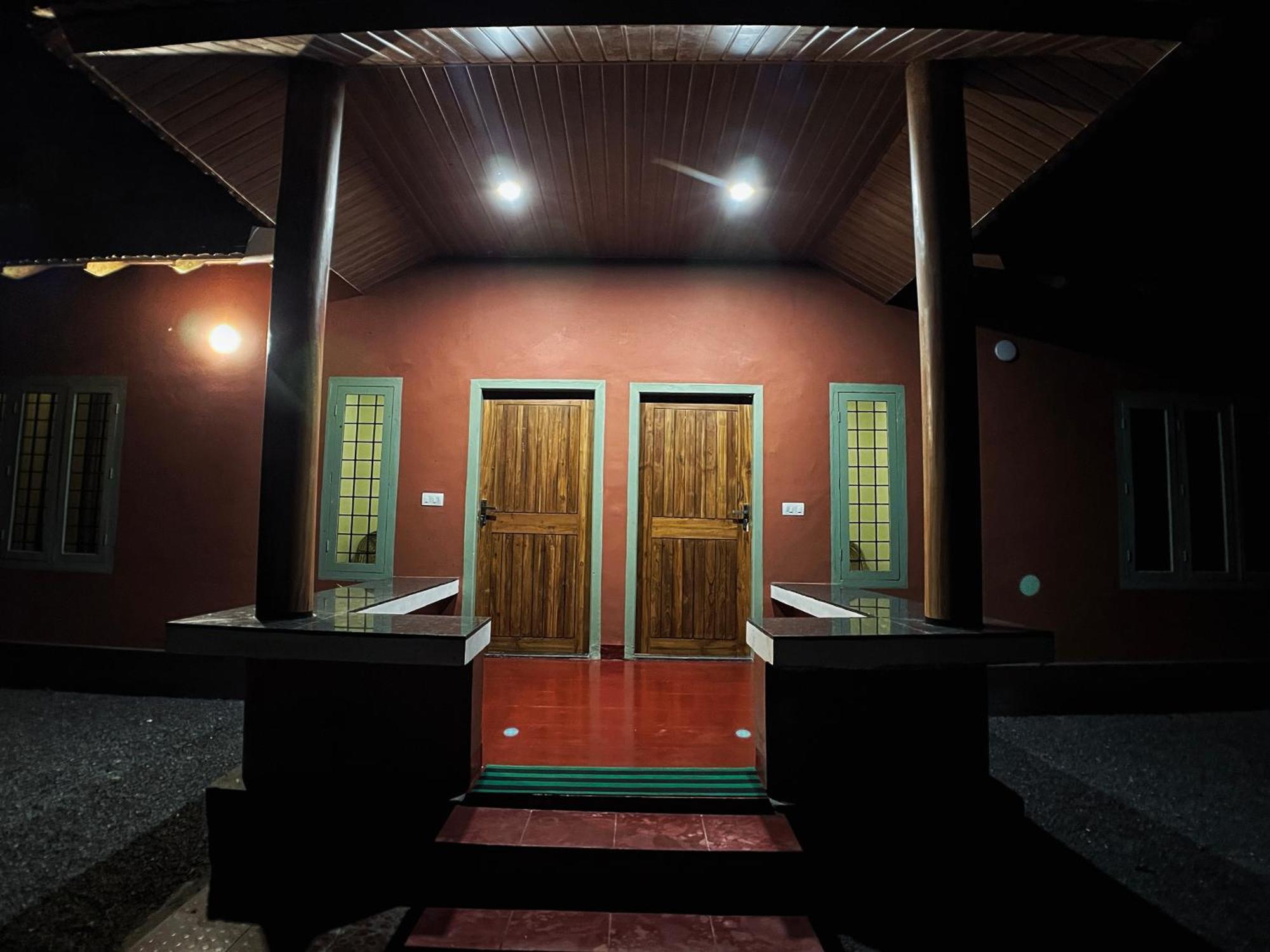 Mahout Resort Wayanad - An Experiential Jungle Stay With Waterfall Kalpetta Rum bild